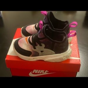Nike pesto Galaxy color size 7